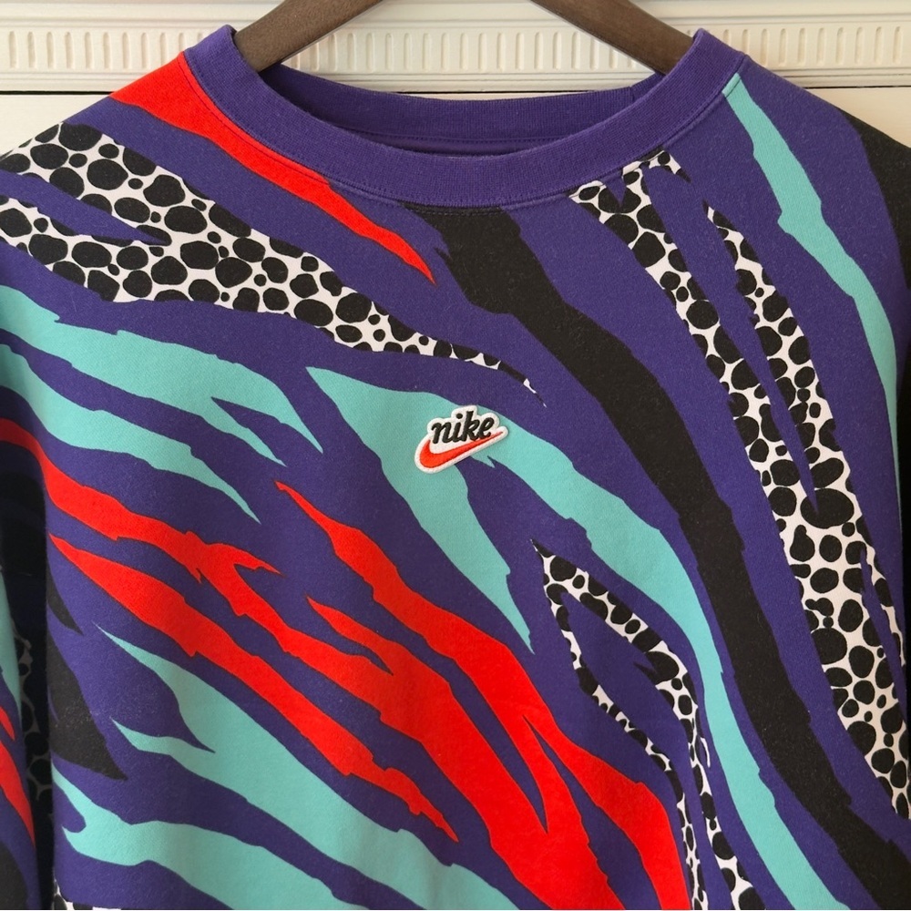Nike  Airloom Retro Court Purple Print 
Matching Sweatshirt & Sweatpants Set - Picture 3 of 13